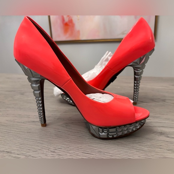 New in Box Rachel Roy Keiraah Pink Heels Size 8 - Picture 1 of 6